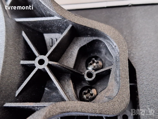 оригинална стойка телевизор TESLA Модел 32T319SH, снимка 4 - Стойки, 3D очила, аксесоари - 51930190