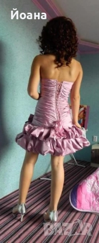 Продавам бална рокля в цвят пепел от рози с обувки, снимка 3 - Рокли - 52639205