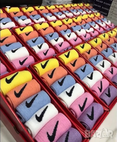 Чорапи NIKE, снимка 1 - Дамски чорапи - 50855501