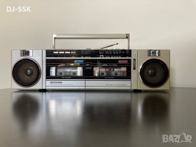 SANYO M-W24K VINTAGE RETRO BOOMBOX Ghetto Blaster радио касетофон, снимка 4 - Радиокасетофони, транзистори - 45699112