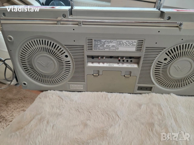 Ретро Легенда Sharp GF-575 - Винтидж Бумбокс (1982), снимка 6 - Други ценни предмети - 53404504