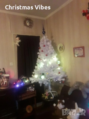 Коледна Снежно бяла елха с шишарки + пласмасова стойка. ТОП ПРЕДЛОЖЕНИЕ, снимка 10 - Декорация за дома - 52112048