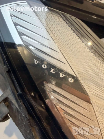 32404710 led десен фар от Volvo XC60 2 B5 Mild-Hybrid AWD 2.0 дизел, двигател D420T2, 235 кс., 4x4, , снимка 11 - Части - 53663479