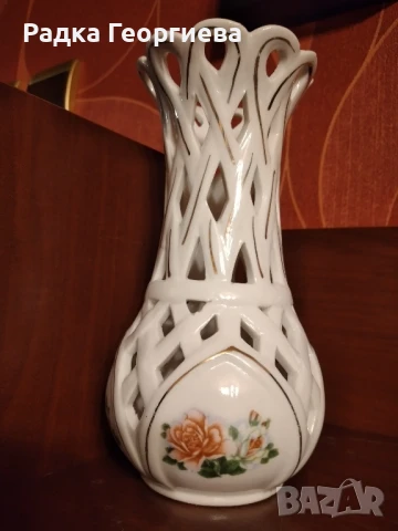 Красива ваза за изкуствени  и сухи цветя