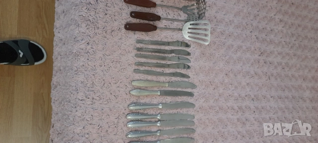 Ножове и прибори от соц-а, детска лъжичка " Дядо и ряпа", снимка 4 - Прибори за хранене, готвене и сервиране - 53393668