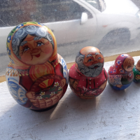Невероятна стара руска матрьошка баба дядо и внучета - уникална, снимка 3 - Антикварни и старинни предмети - 44959431