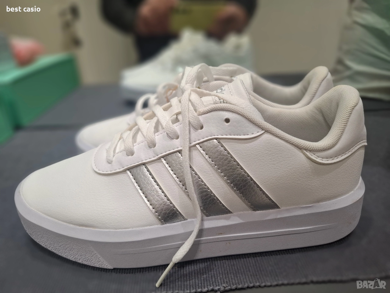 Продавам нов оригинален дамски Адидас., снимка 1