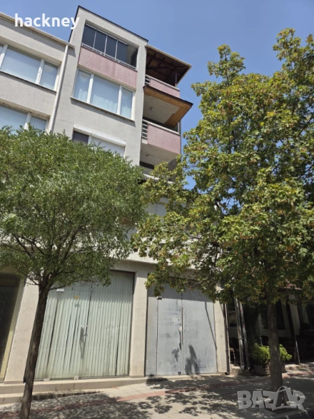 Дава се под наем търговско помещение, снимка 1