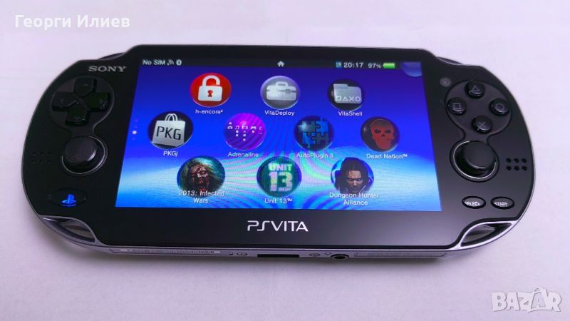 Ps vita хакната пълен комплект с кутия и 8гб памет , снимка 1