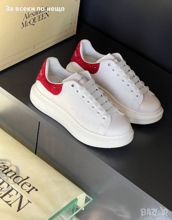 Alexander McQueen Дамски Бели Маратонки С Червен Акцент И Камъни👟Дамски Спортни Обувки Код E1088, снимка 1