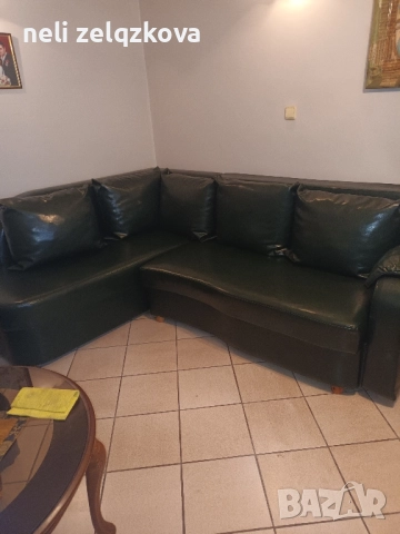 Ъглов разтегателен диван