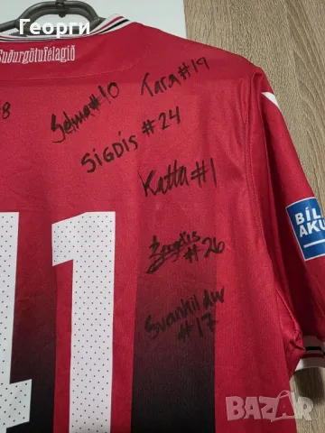 Оригинална тениска на Þróttur Reykjavík  с автографи – уникат!, снимка 6 - Футбол - 50310563