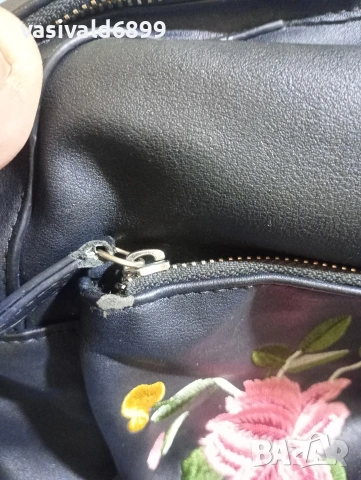 Дамска раничка , снимка 4 - Раници - 53891337