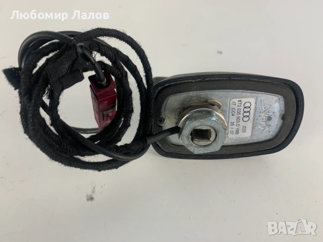 GPS Антена Audi 8T0035503 (08-15)г. , снимка 2 - Части - 50989041