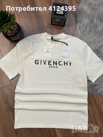 Тениска GIVENCHY, снимка 1 - Тениски - 46125852