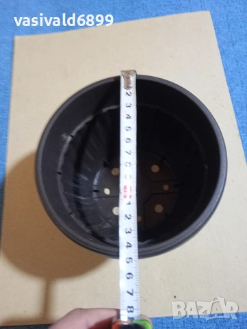 Пластмасова саксия с подложка , снимка 7 - Саксии и кашпи - 53450786