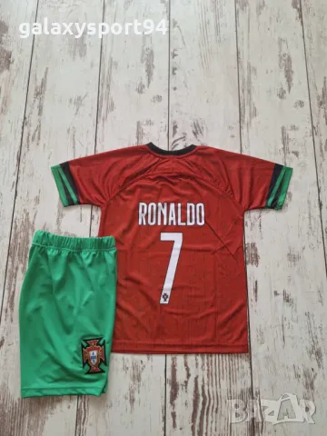 Бял Детски Екип CR7 RONALDO WORD CUP 2025 Ново Цветен шарен екип с всичките му отбори, снимка 8 - Футбол - 49674850