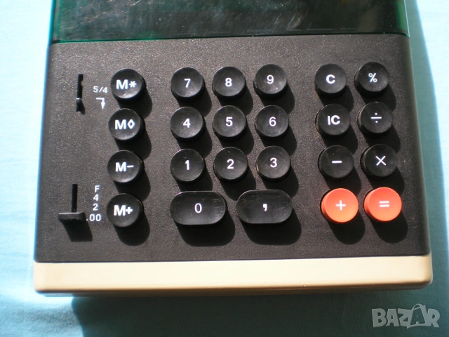 Соц. калкулатор Елка, снимка 3 - Антикварни и старинни предмети - 53888142