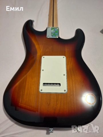 Електрическа / рок китара Fender за лява ръка, снимка 13 - Китари - 53180866