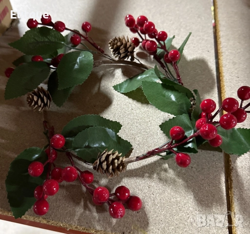 Декоративен венец с офика и шишарки 