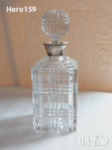 Кристална бутилка за коняк,среъбрна шийка проба 915-700мл.