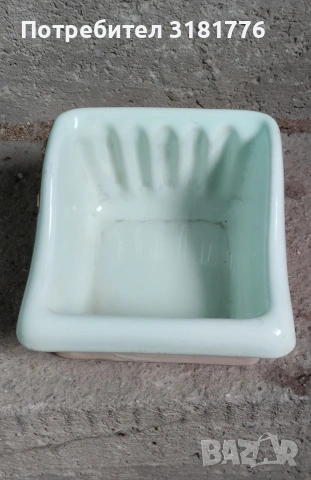 Фаянсови сапунерки от соца.Нови с етикети.