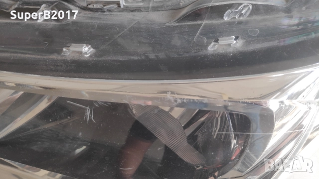 Продавам - оригинален ляв фар за Тойота Корола 2017 г. забележки по корпуса, снимка 3 - Части - 52193554