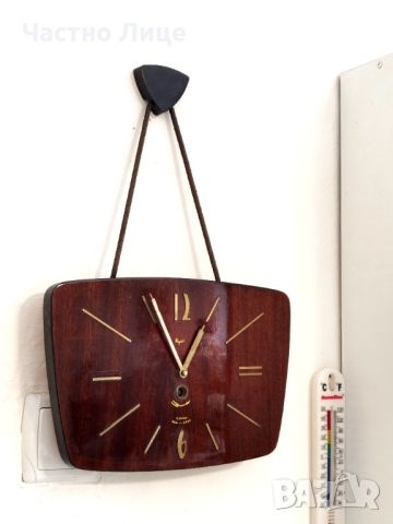 Рядък Модел на Руски Съветски USSR Стенен Часовник Majak Маяк, снимка 2 - Антикварни и старинни предмети - 46426422