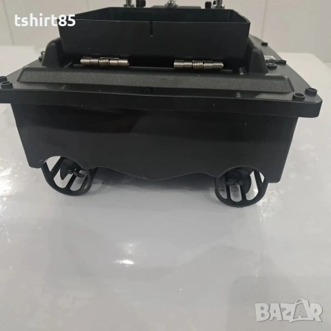 Нова Лодка за захранка , снимка 3 - Стръв и захранки - 53180509