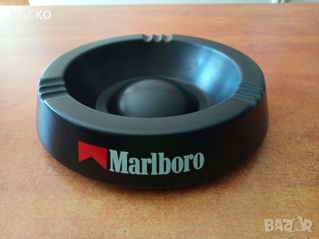 Голям Порцеланов Пепелник Marlboro Германия, снимка 1 - Други - 46667941