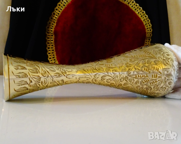 Чудна бронзова гарафа,ваза с релефни орнаменти, снимка 6 - Антикварни и старинни предмети - 51476756