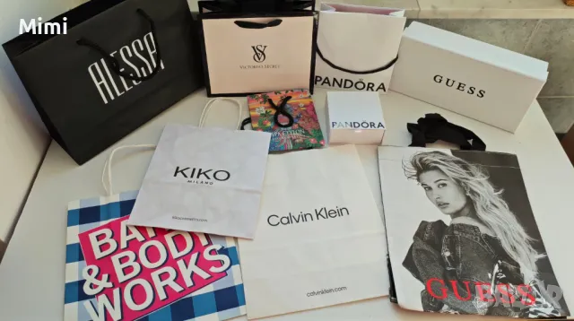 Маркови торбички и кутии Victoria's Secret, Bath and Body works, Kiko Milano, Guess, Pandora и други, снимка 5 - Други - 48374973