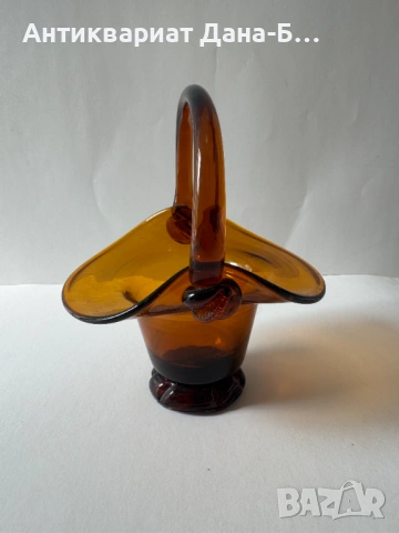 Ретро стъклена кошница – кехлибарено стъкло, Арт Деко стил, снимка 2 - Антикварни и старинни предмети - 54238045