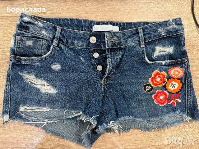 Дамски Къси дънкови панталонки- Zara, снимка 1 - Къси панталони и бермуди - 46446213