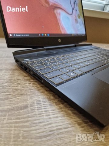 HP Pavilion Gaming 15/i5 9300H/GTX 1050/8GB RAM/256GB SSD + 1TB HDD, снимка 2 - Лаптопи за игри - 53303658