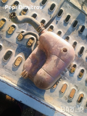 Казанче антифриз Opel Zafira B  2005 и 2015 г.,, снимка 2 - Части - 52054222