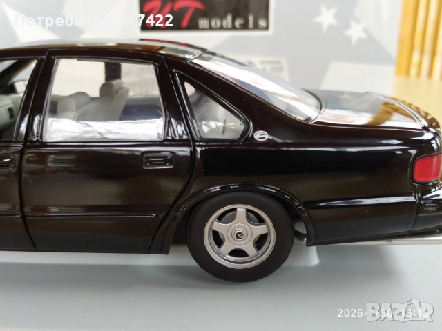 1:18 Метален модел на Chevrolet Impala SS 1996 - UT MODELS, снимка 6 - Колекции - 53282988