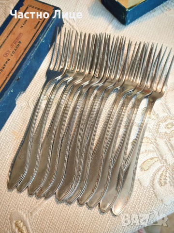 Два Комплекта Вилици и Лъжици Петко Денев Габрово, снимка 2 - Антикварни и старинни предмети - 53329506