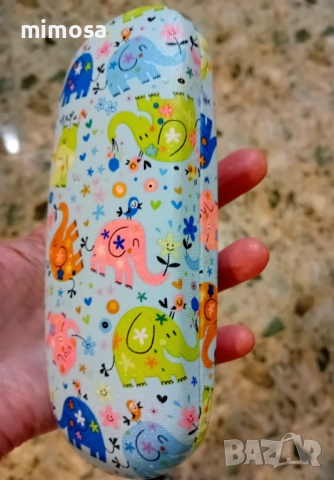 Детски слънчеви очила с калъф, снимка 8 - Други - 51620177