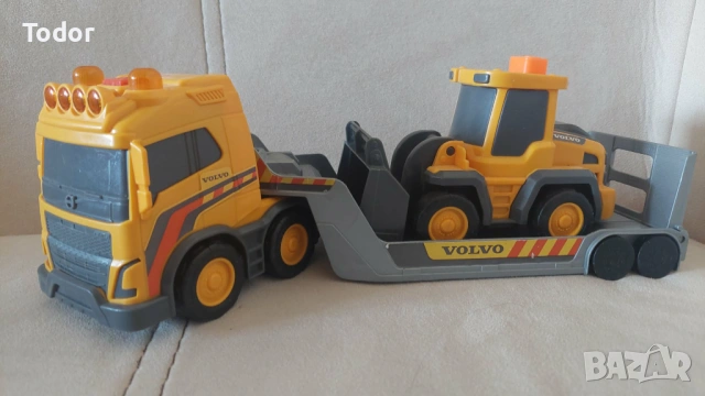 Детска играчка камион Влекач Volvo