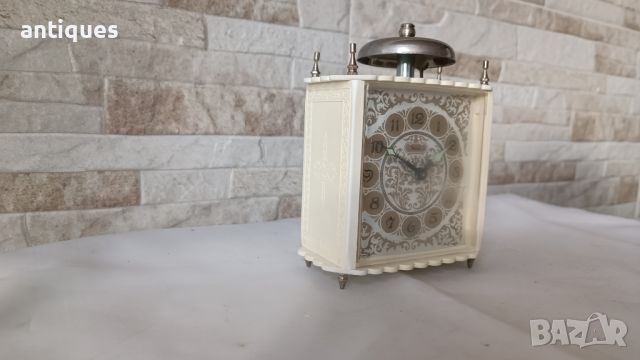 Стар часовник / будилник - Insa - Made in Yugoslavia - 1970г., снимка 2 - Антикварни и старинни предмети - 45973586