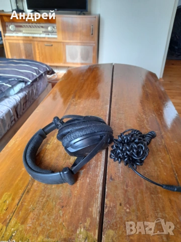 Стари слушалки Sennheiser HD 380 PRO