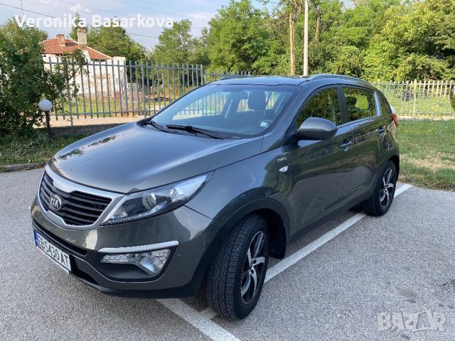 Kia Sportage, снимка 2 - Автомобили и джипове - 46683487