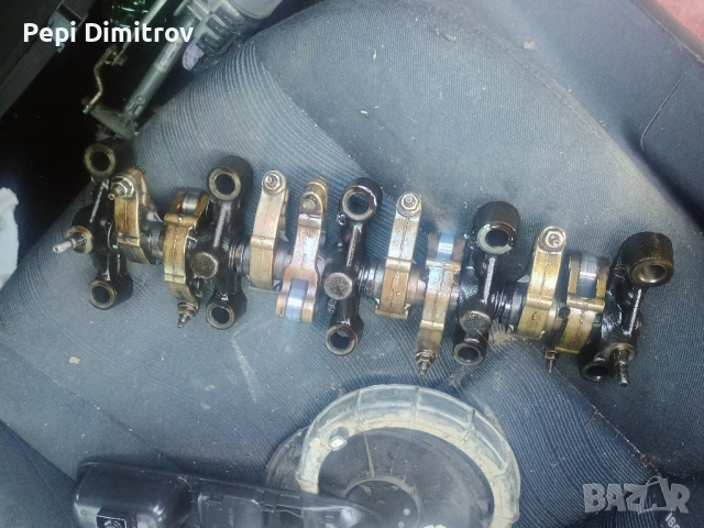 Пежо 206 разпределителен вал с кобилици 1.4 бензин 75 коня, снимка 2 - Части - 52616334