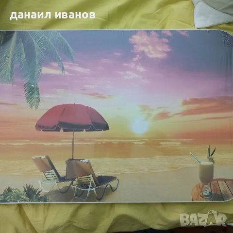 НОВА дървена маса с метални сгъваеми крака - размери 59x40,5х31см

, снимка 1 - Декорация за дома - 47214020