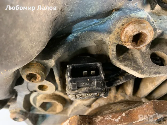 Скоростна кутия Audi S4 A4 B5 (8D2) 1.8T 012301211R , снимка 3 - Части - 49901519