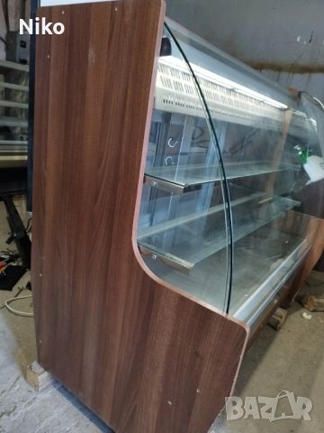Сладкарска хладилна витрина , снимка 4 - Хладилни витрини и фризери - 45253990