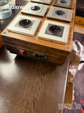 Продавам аидиофилски разклонител 8 гнезда