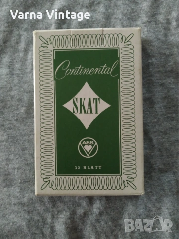Колекционерски карти Continental Skat №1000 в оригиналната хартиена кутия. ASS Altenburger Германия