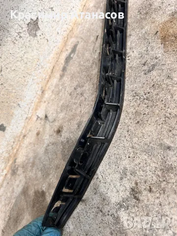 Държач водач задна броня десен за Мерцедес Ц-класа W204. A2048800830, снимка 3 - Части - 49719386